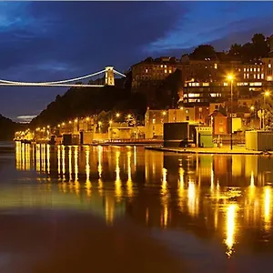Beautiful Large Victorian Waterfront House Holiday home